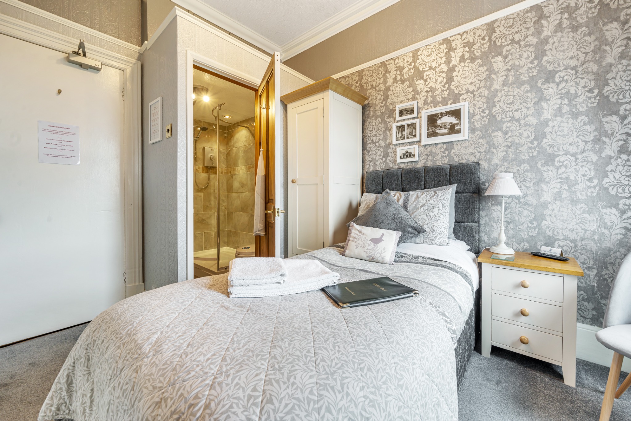 Deluxe Single Rooms